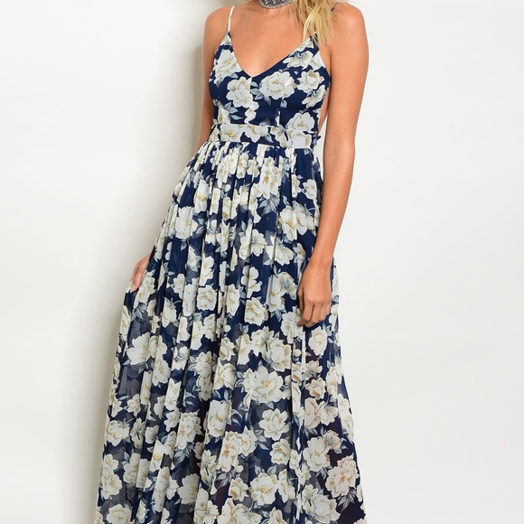 Fashion Nova Floral Malibu Wines Dress*NWT* - Picture 2 of 2